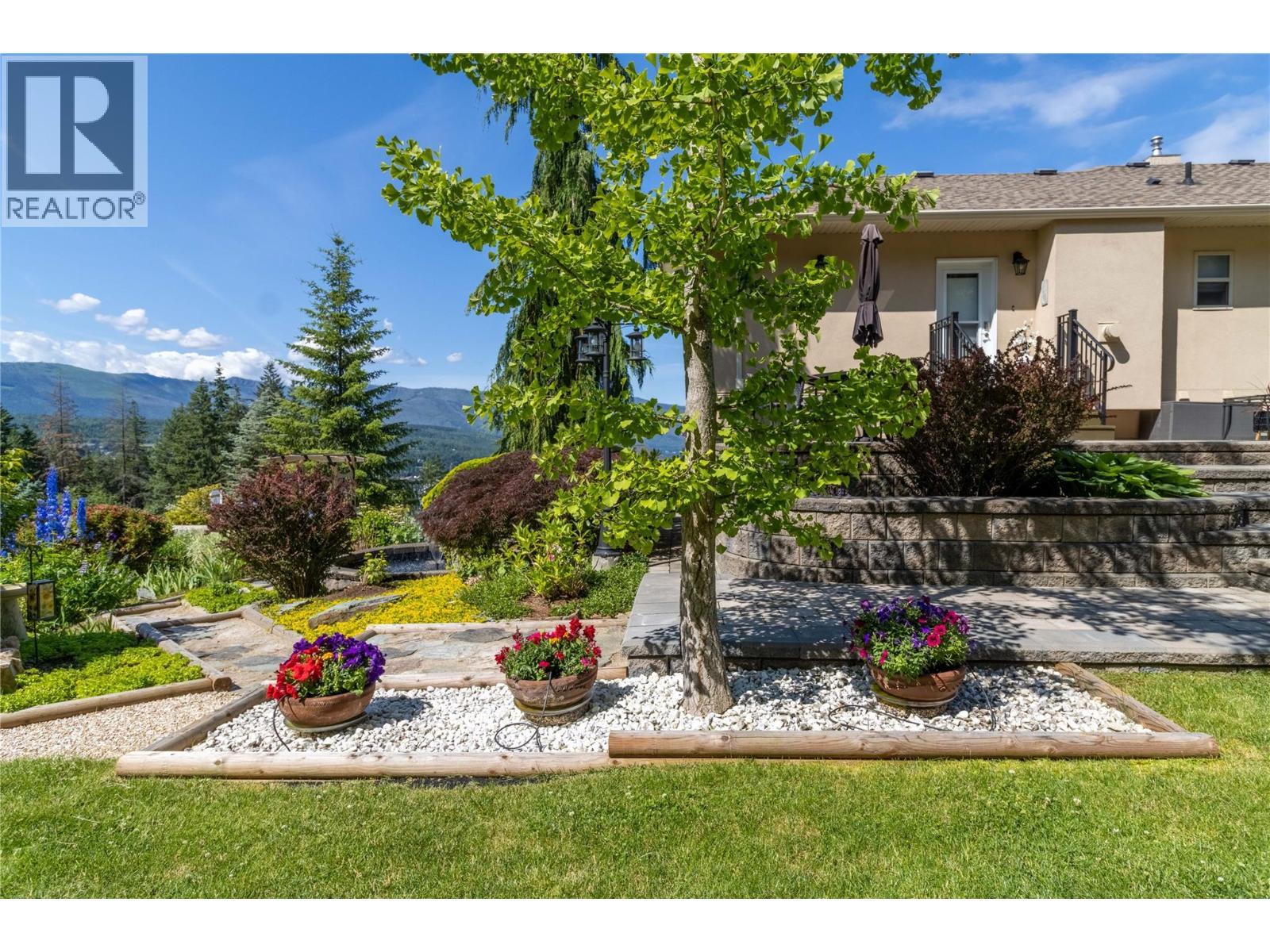 3659 Mcbride Road, Blind Bay, BC - Outdoor