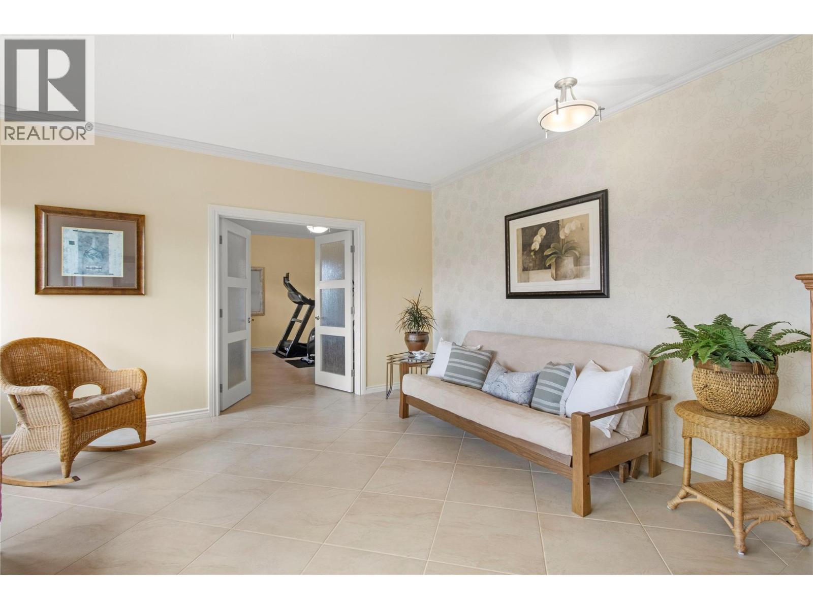 3659 Mcbride Road, Blind Bay, BC - Indoor