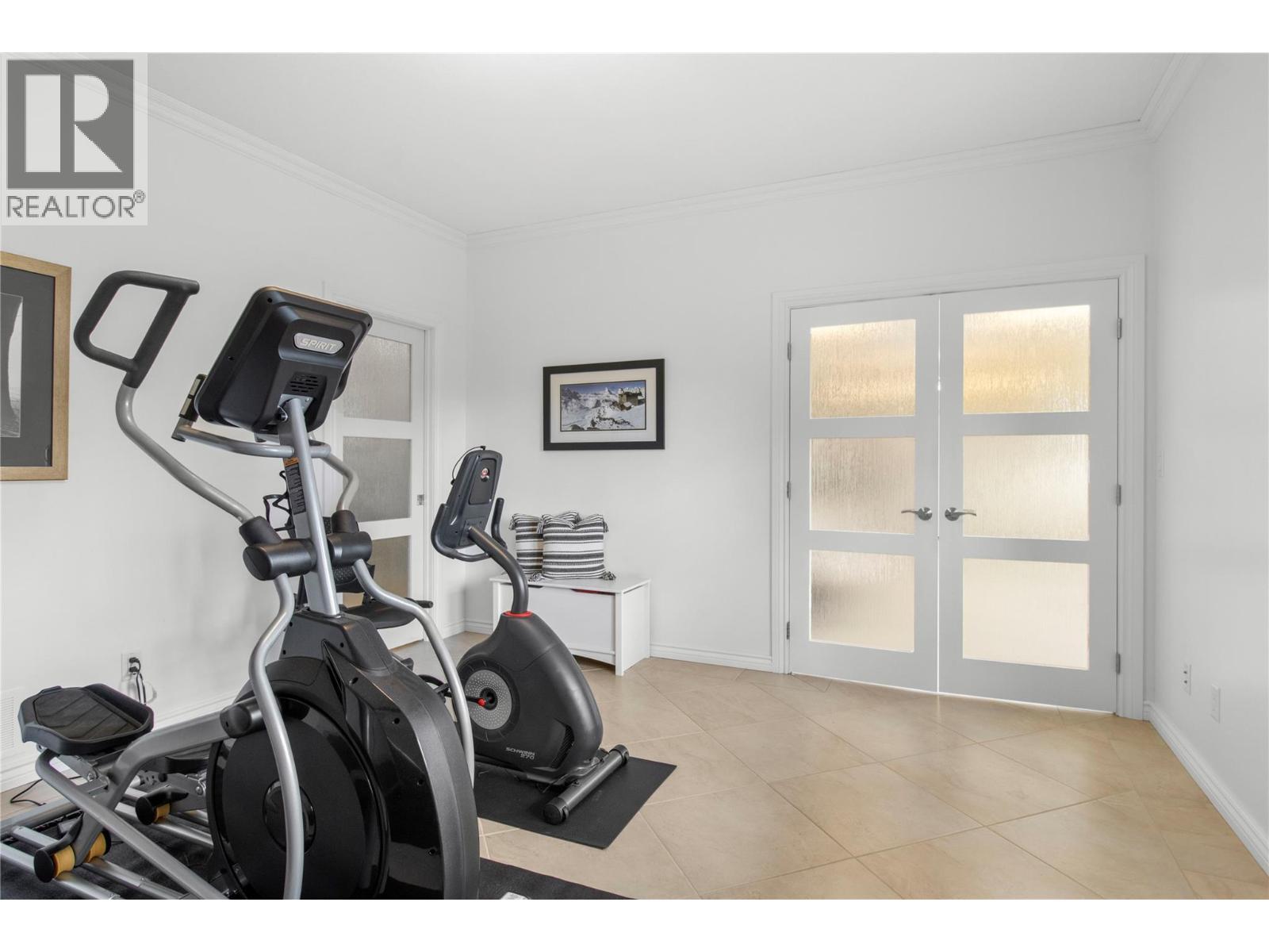 3659 Mcbride Road, Blind Bay, BC - Indoor Photo Showing Gym Room