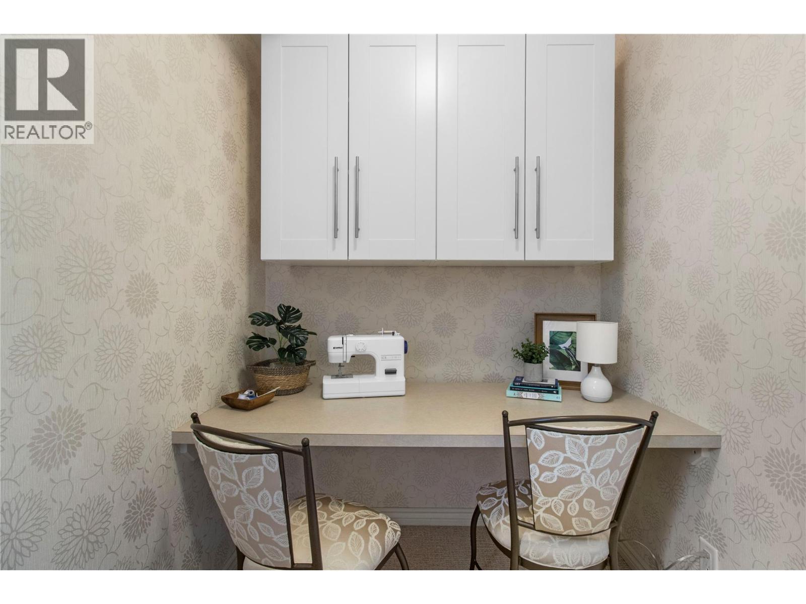 3659 Mcbride Road, Blind Bay, BC - Indoor