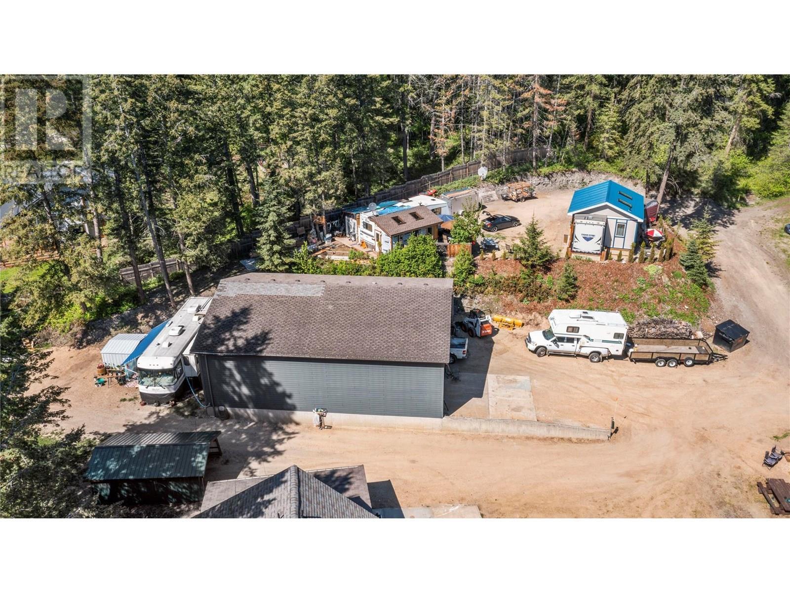 645 Badger Road, Tappen, BC