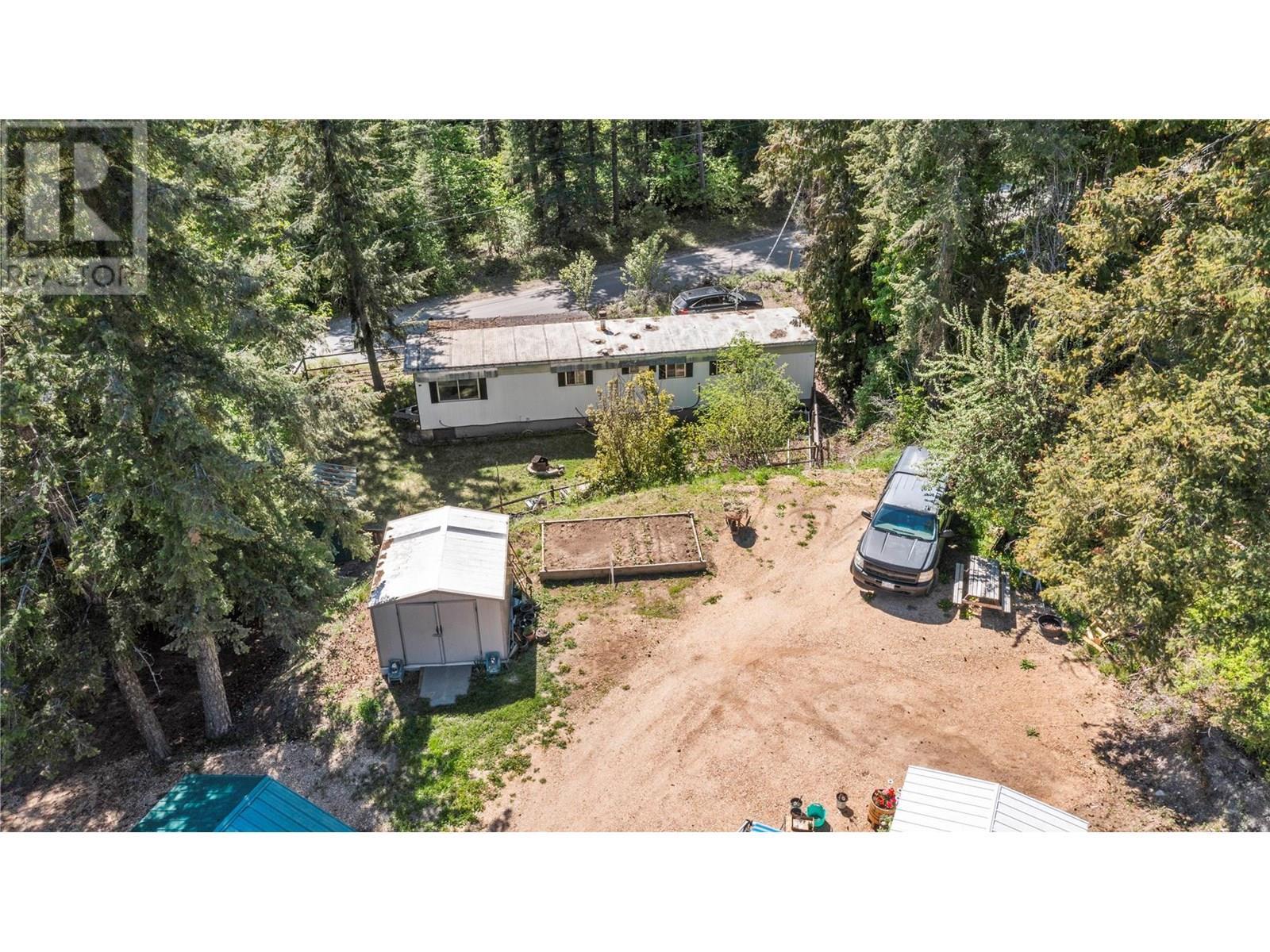 645 Badger Road, Tappen, BC