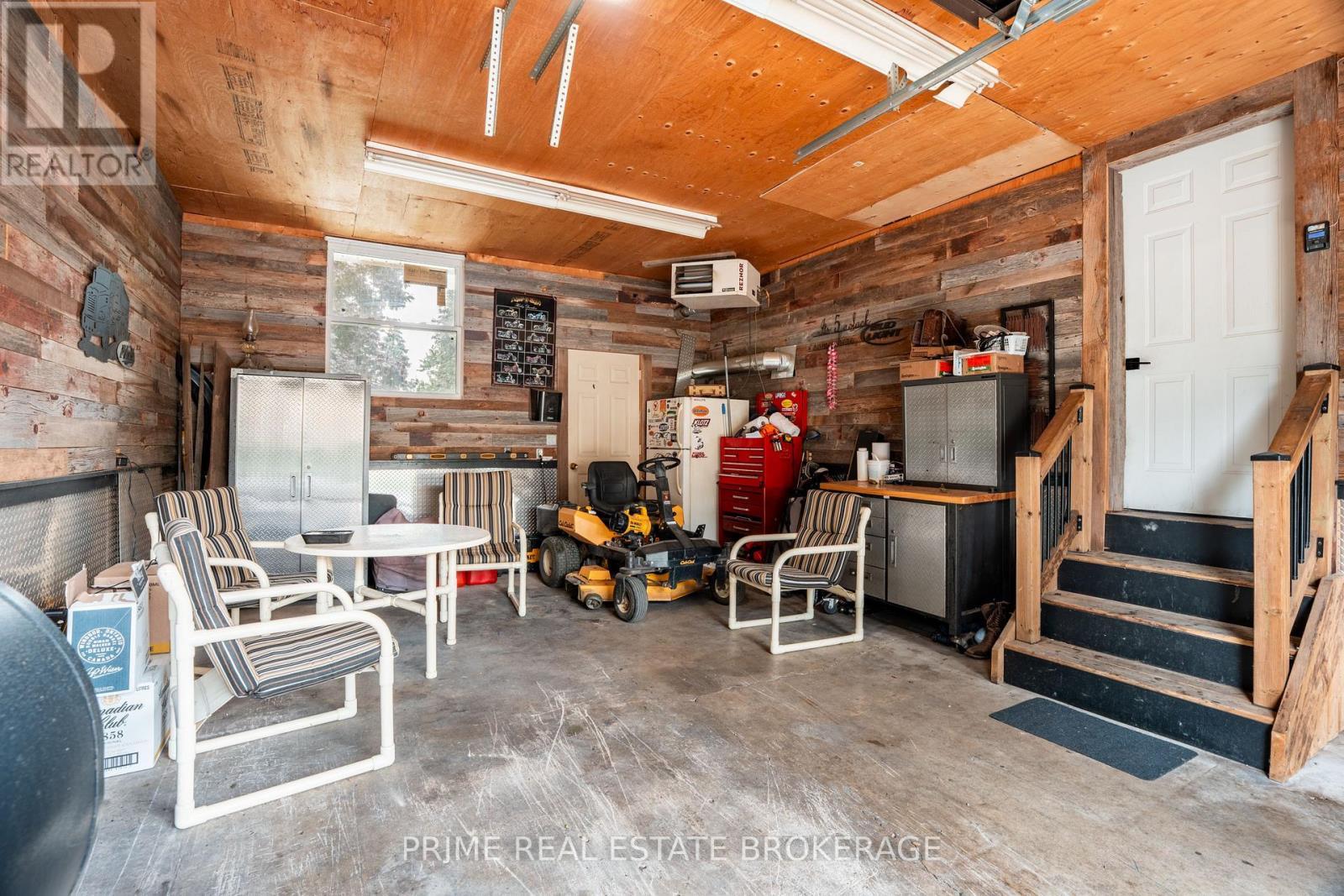 36 Orchard Street, South Huron (Exeter), ON - Indoor