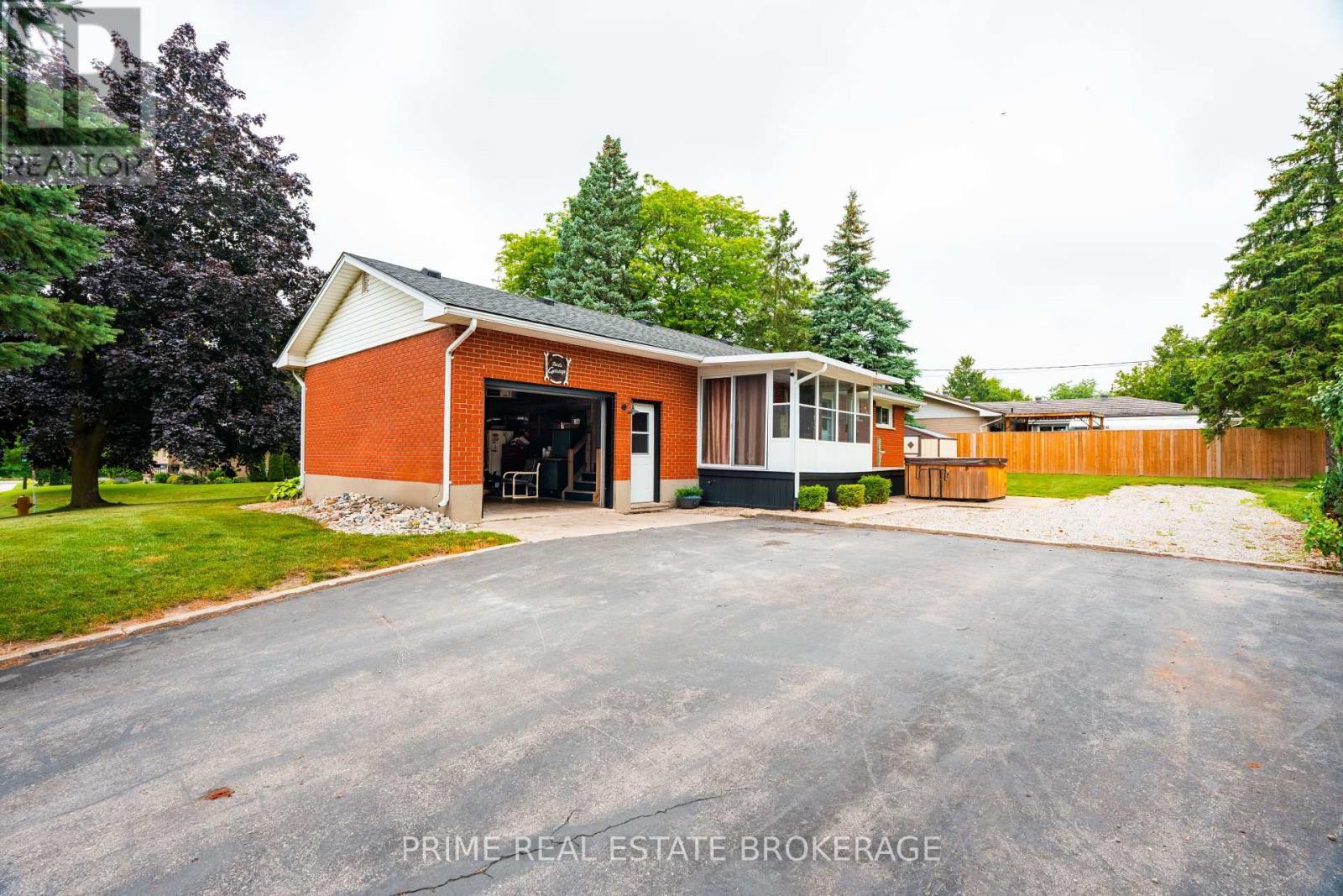 36 Orchard Street, South Huron (Exeter), ON - Outdoor