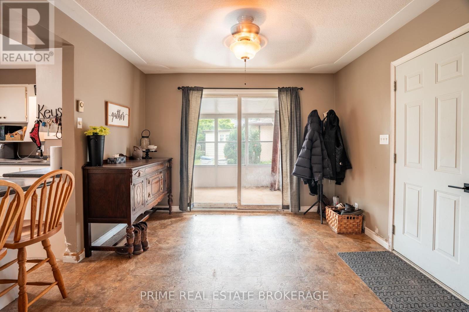 36 Orchard Street, South Huron (Exeter), ON - Indoor Photo Showing Other Room