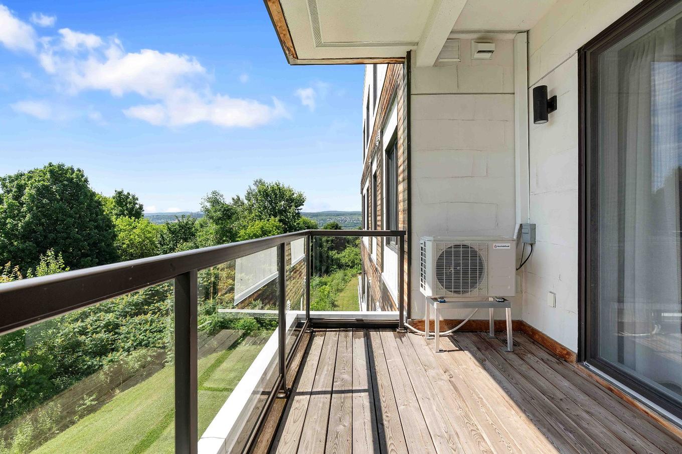 Patio - 802-1365 Ch. Royal, Saint-Pierre-De-L'Île-D'Orléans, QC - Outdoor With Exterior