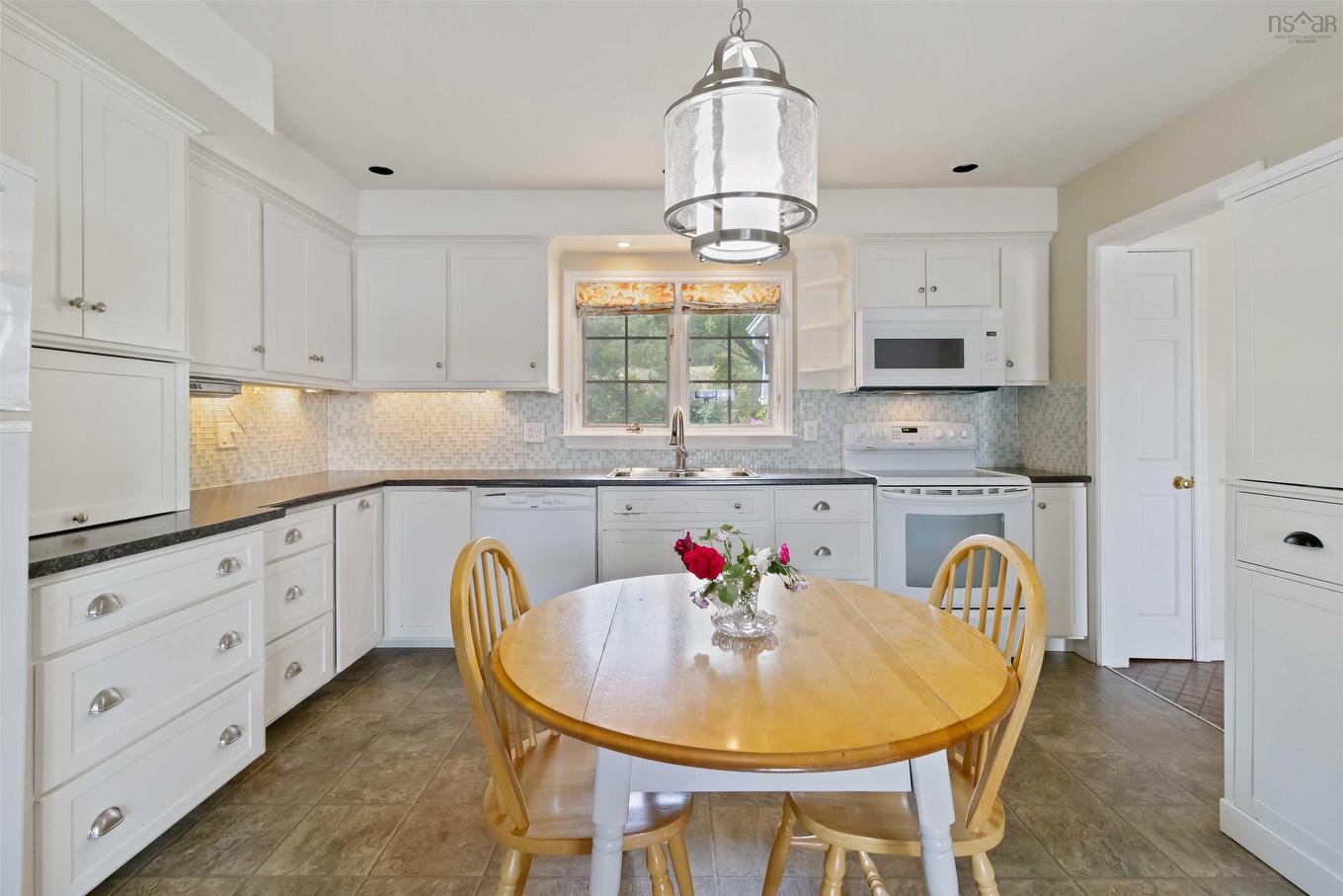 11 Keefe Road, Halifax, NS