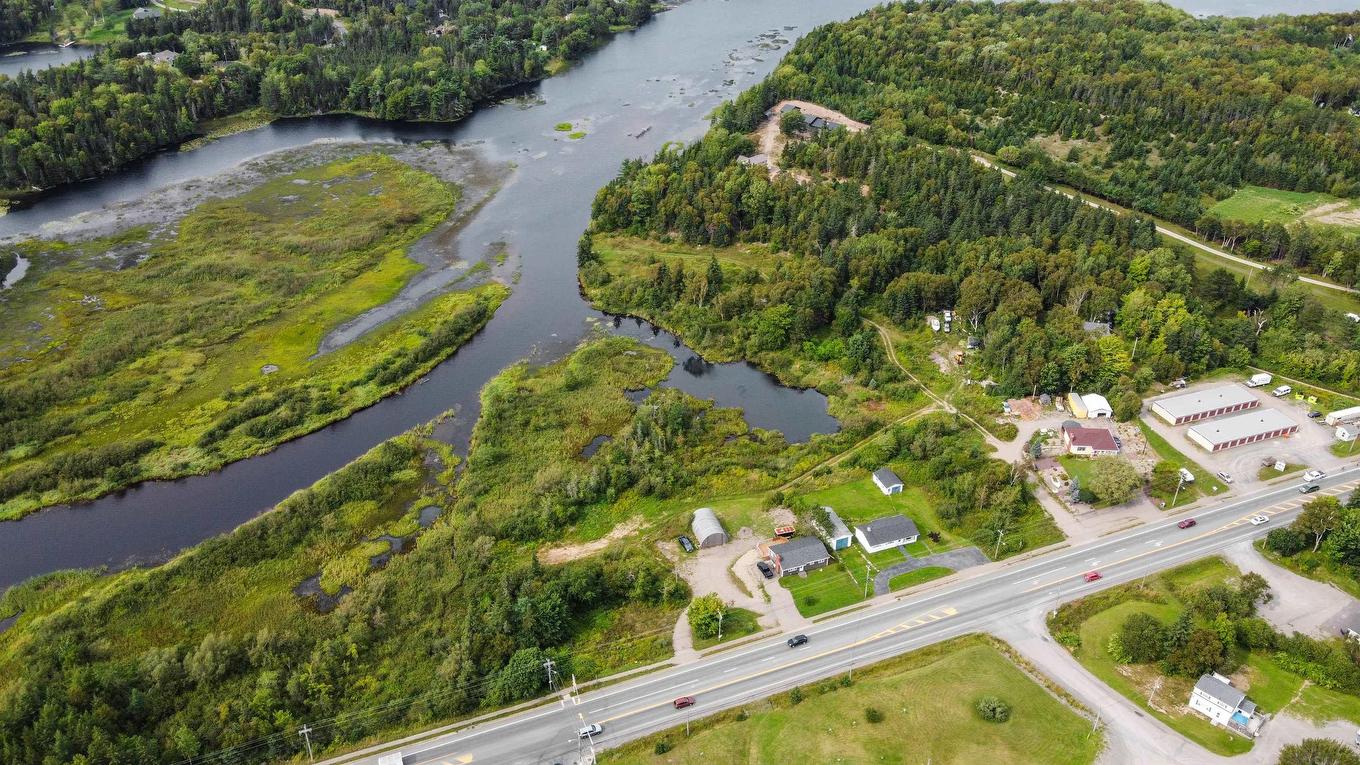 2002-2 Kings Road, Howie Centre, NS