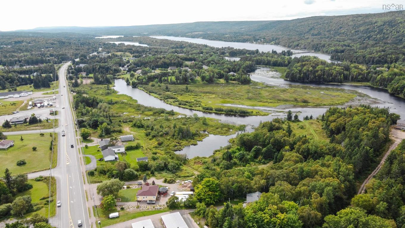 2002-2 Kings Road, Howie Centre, NS