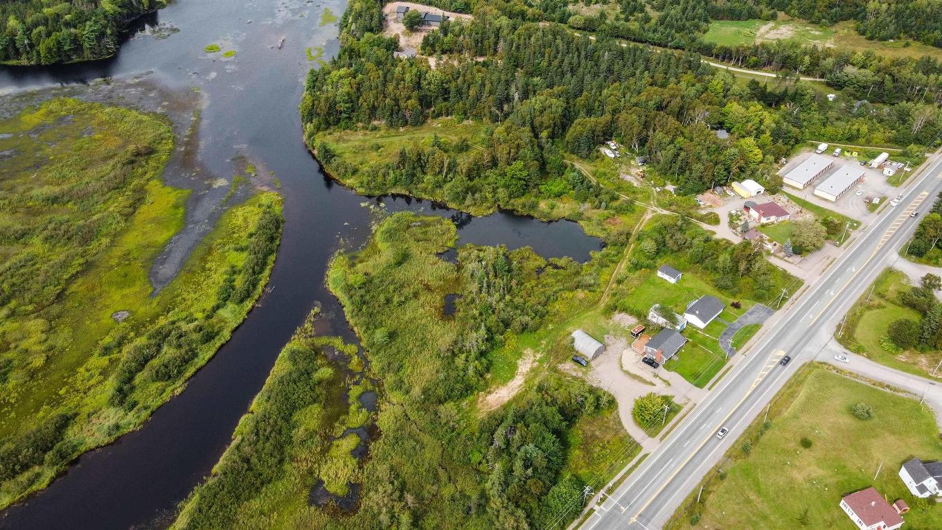 2002-2 Kings Road, Howie Centre, NS