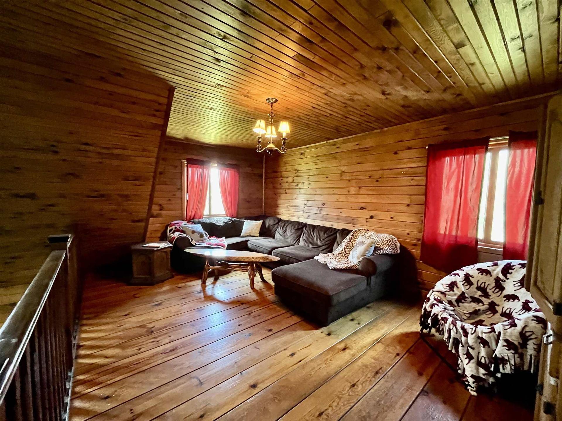 619 Cameron Road, Stratton, ON - Indoor