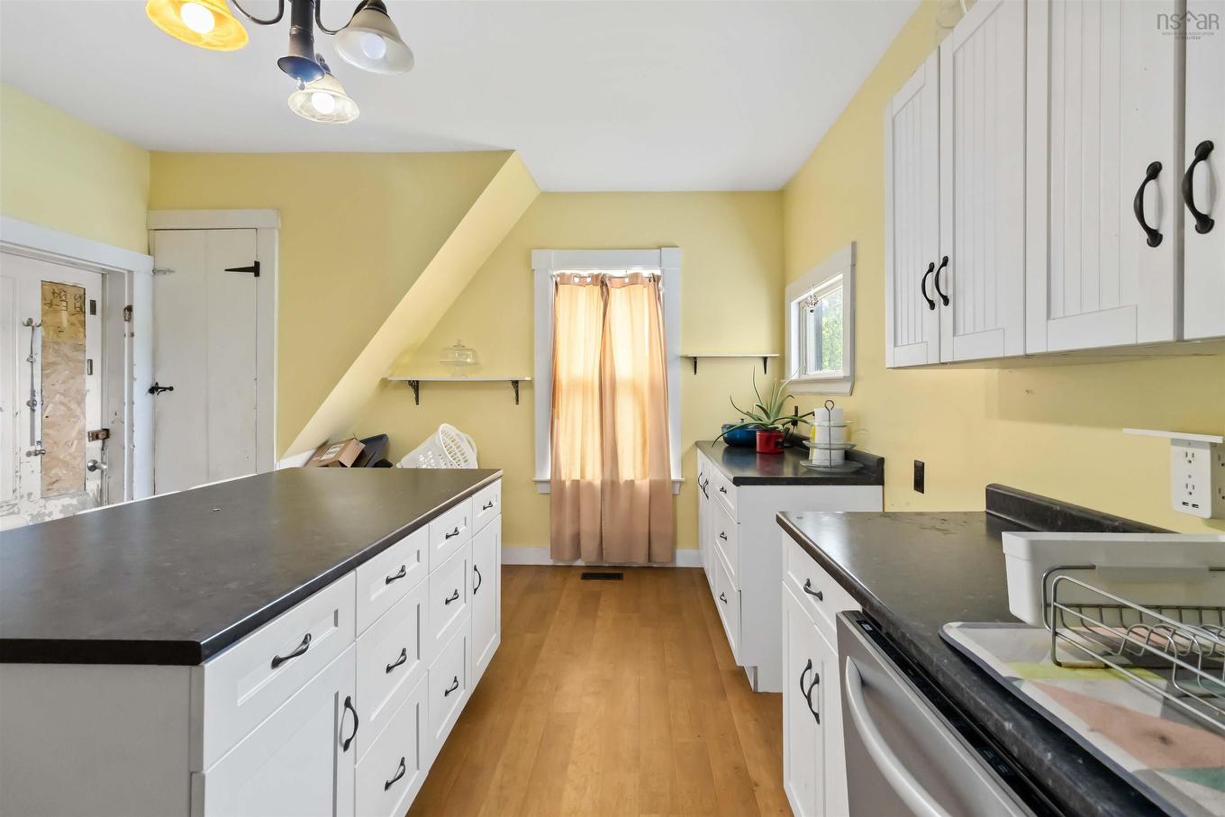 101 Pleasant Street, Bridgewater, NS