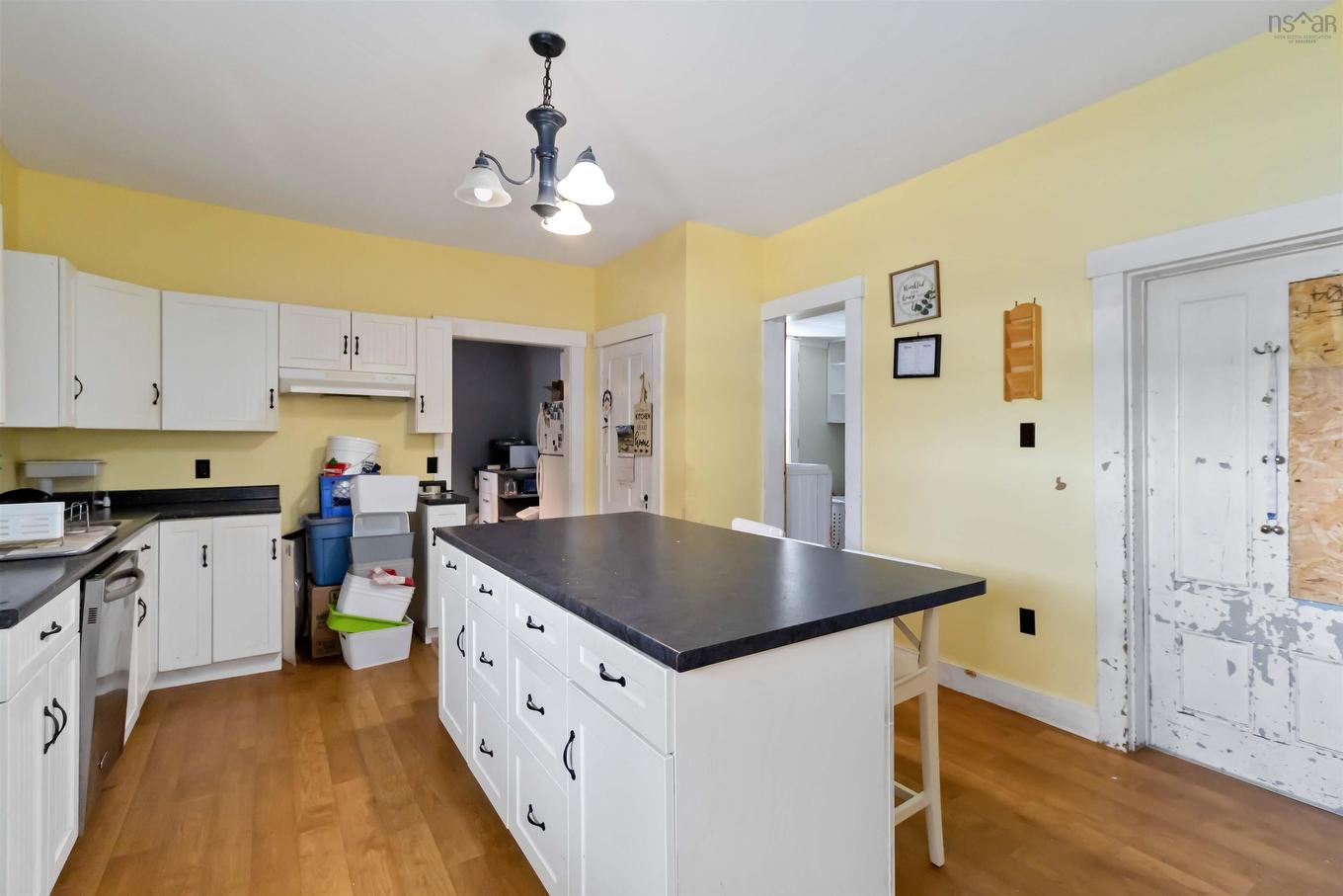 101 Pleasant Street, Bridgewater, NS