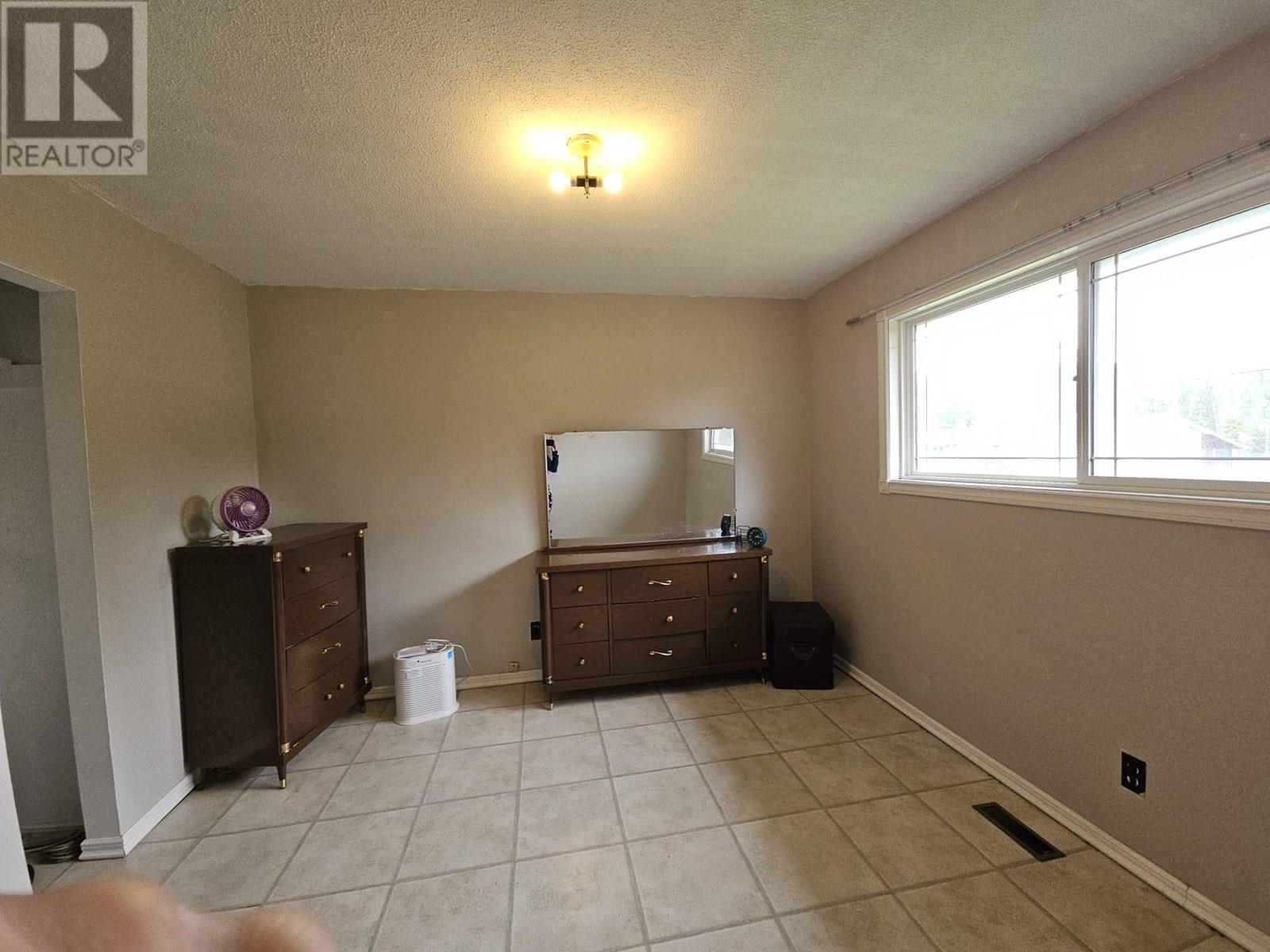 4756 Wabi Crescent, Chetwynd, BC - Indoor