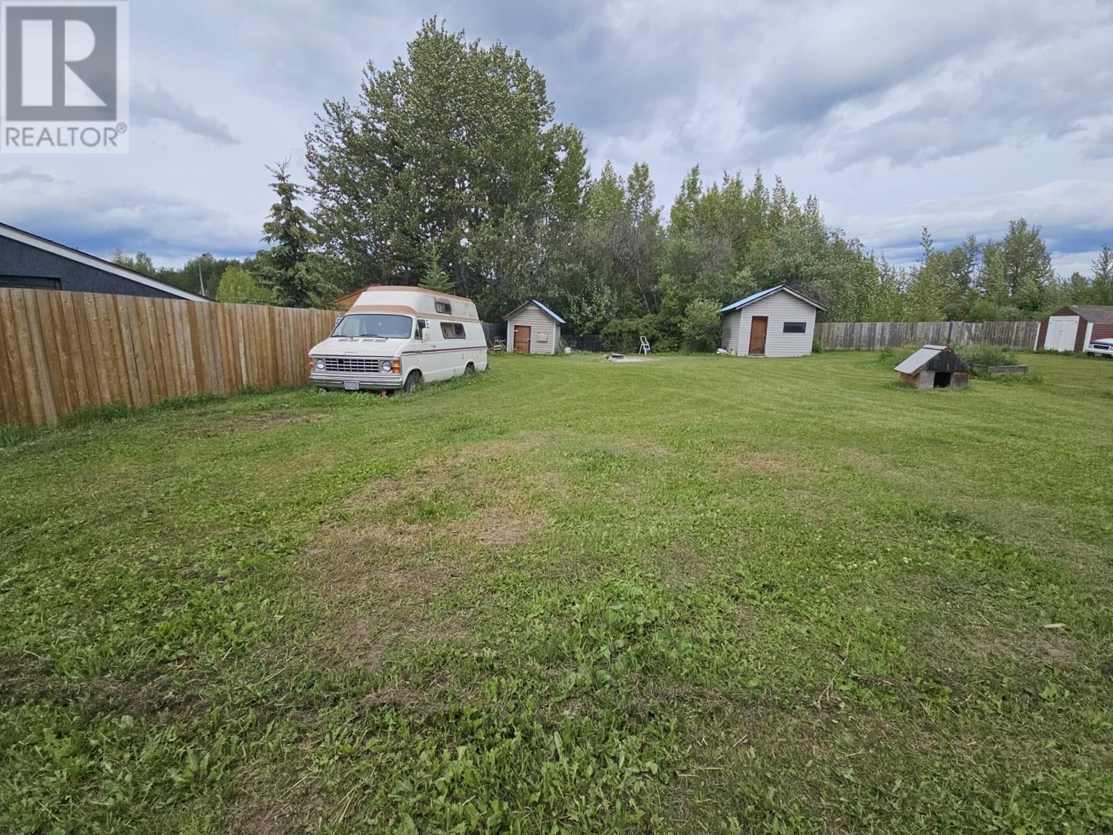 4756 Wabi Crescent, Chetwynd, BC - Outdoor