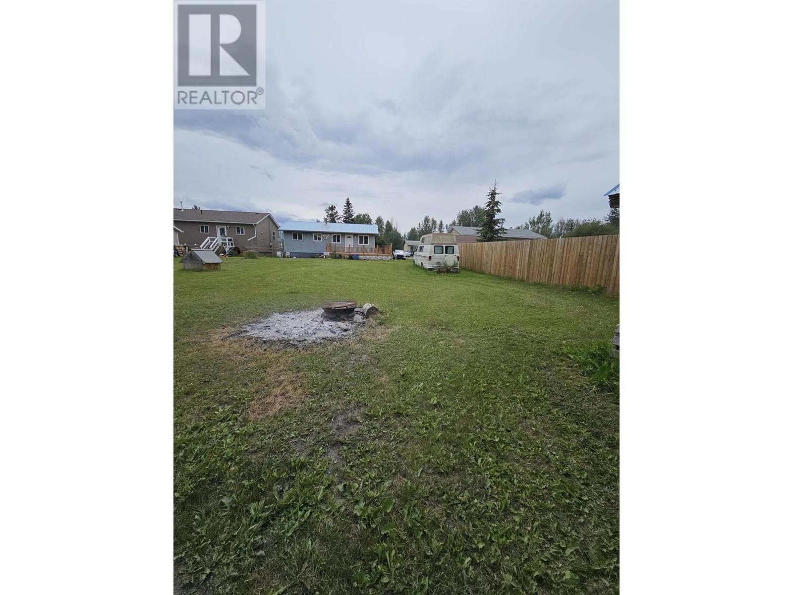 4756 Wabi Crescent, Chetwynd, BC - Outdoor