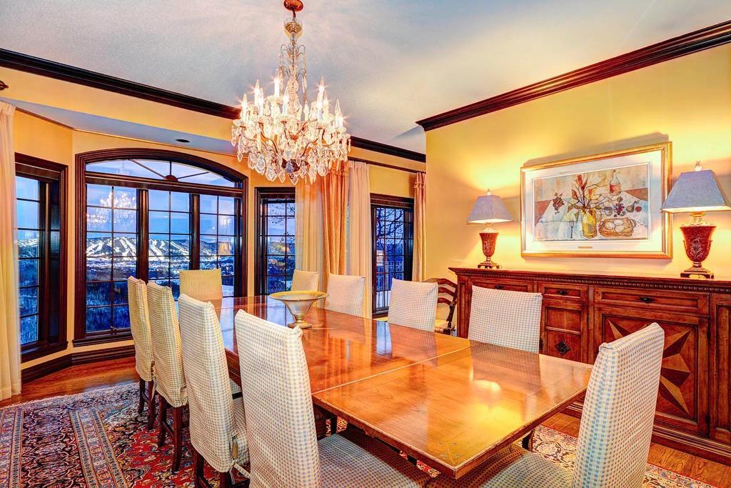Dining room - 1485 Rue Des Quatre-Saisons, Sainte-Adèle, QC - Indoor Photo Showing Dining Room