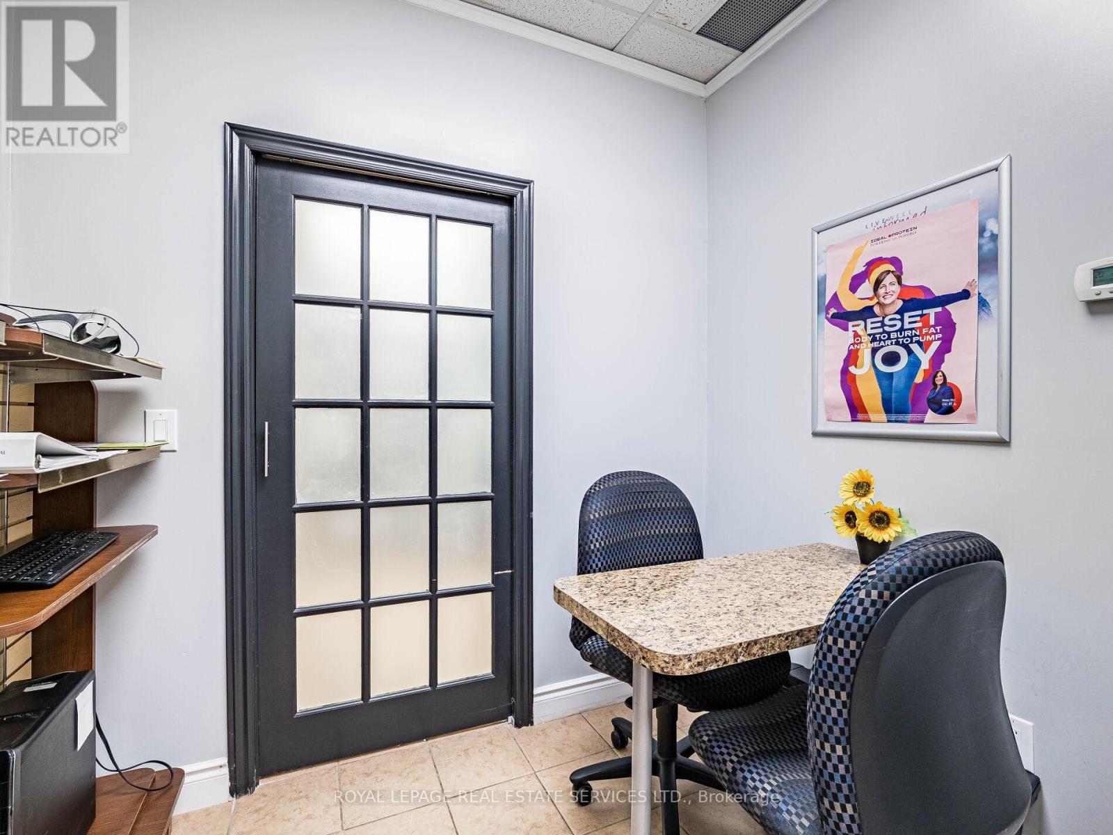 4 - 287 Dundas Street E, Hamilton, ON