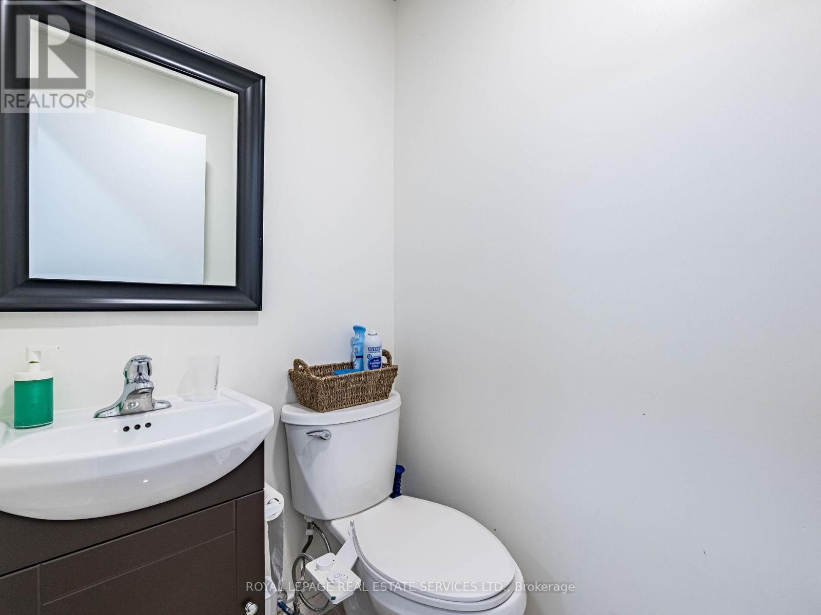 4 - 287 Dundas Street E, Hamilton, ON