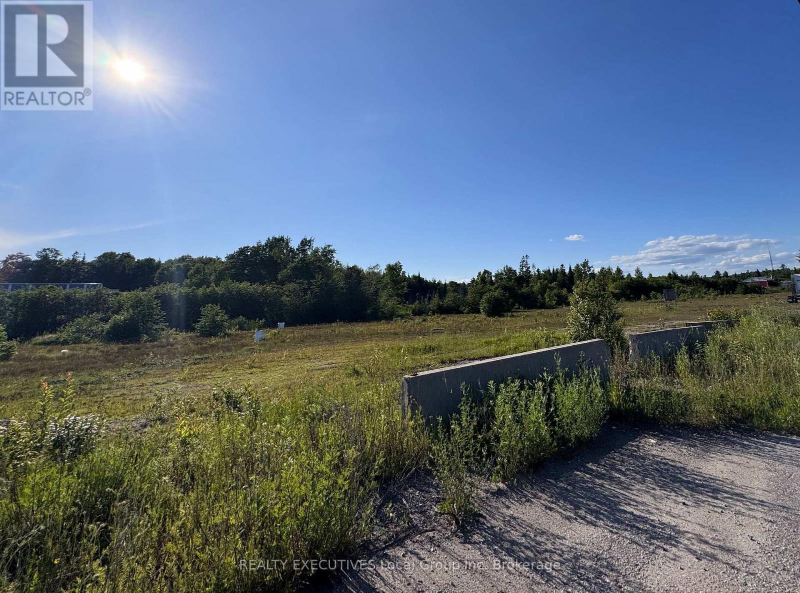 3001 Highway 11 N, North Bay (College Heights), ON