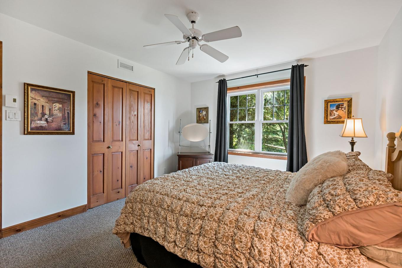 Chambre à coucher principale - 1-225 Rue Du Mont-Plaisant, Mont-Tremblant, QC - Indoor Photo Showing Bedroom