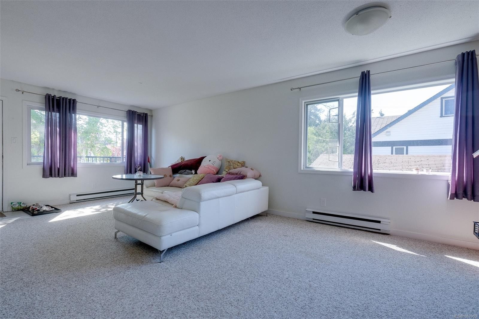 760 Wilson St, Victoria, BC - Indoor