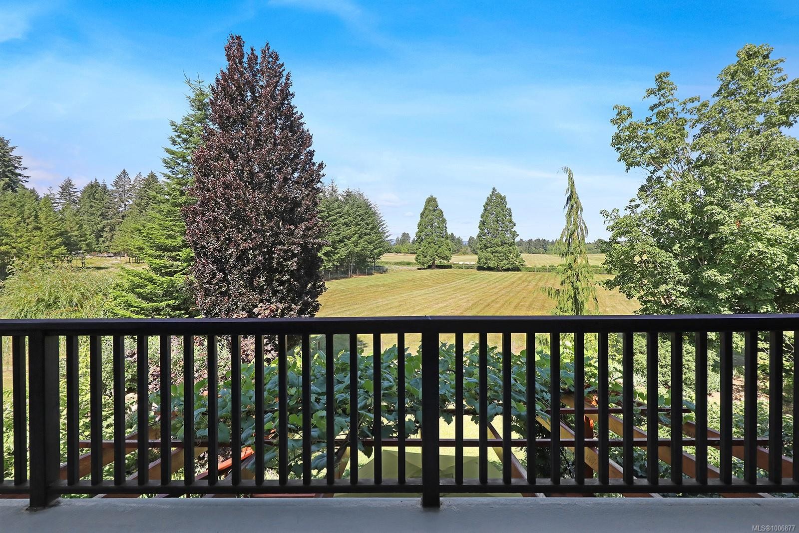 3713 Dove Creek Rd, Courtenay, BC