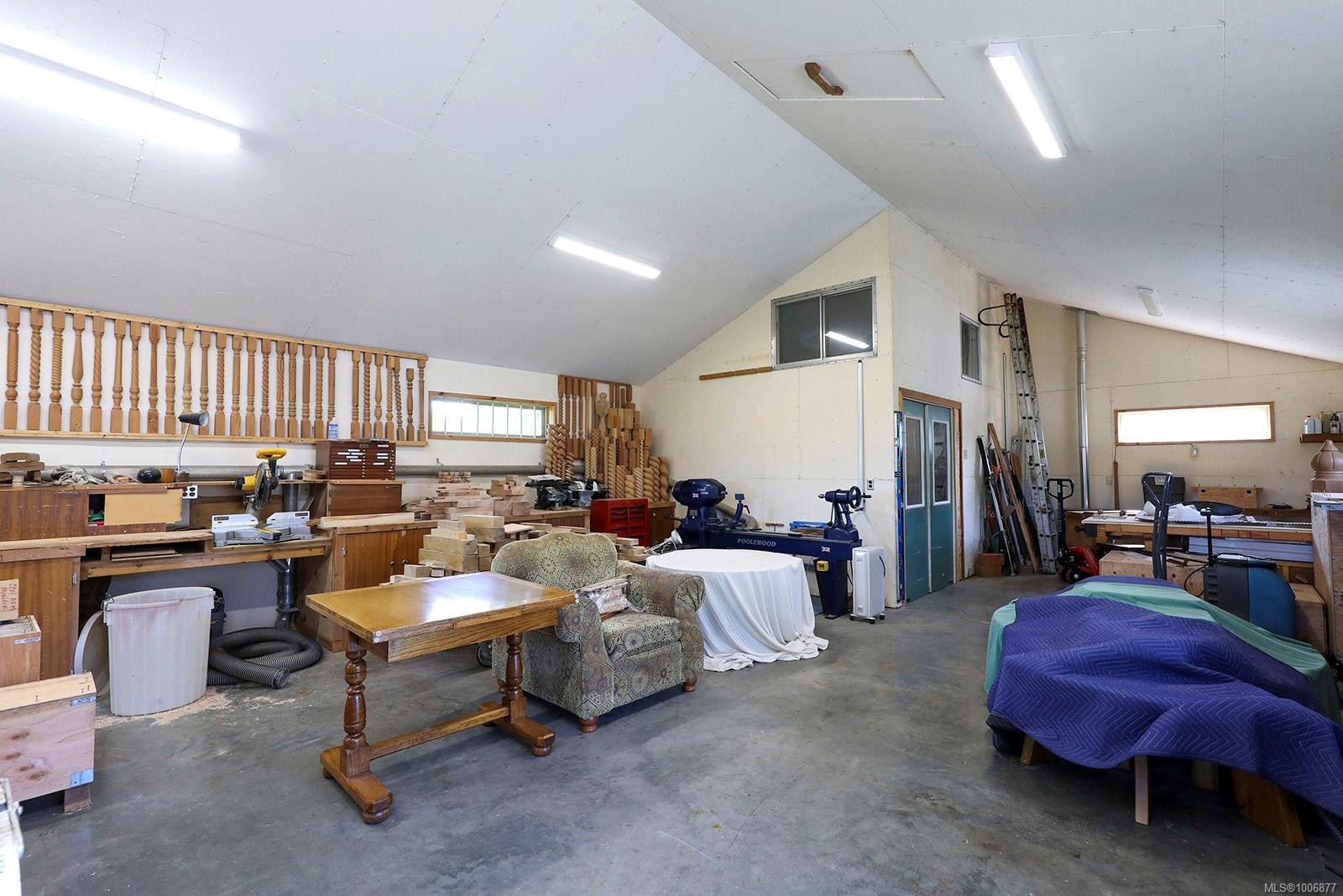 3713 Dove Creek Rd, Courtenay, BC