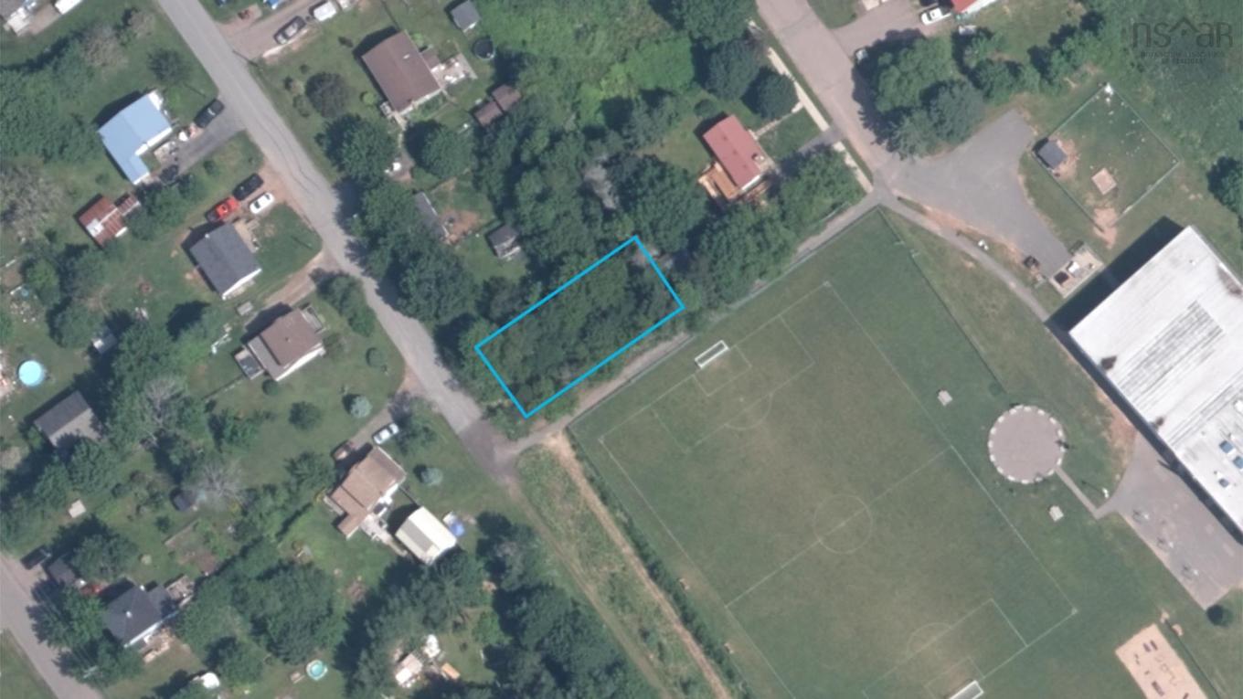 21 Victor Avenue, Amherst, NS