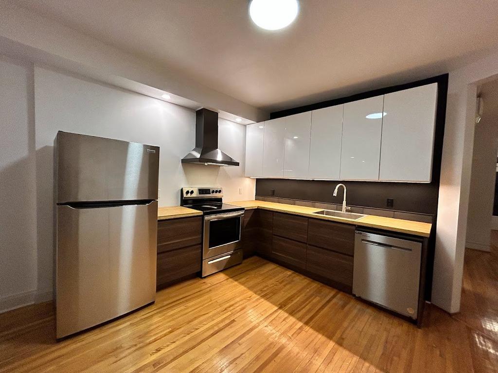 Kitchen - 6619 Rue St-Dominique, Montréal (Rosemont/La Petite-Patrie), QC - Indoor Photo Showing Kitchen