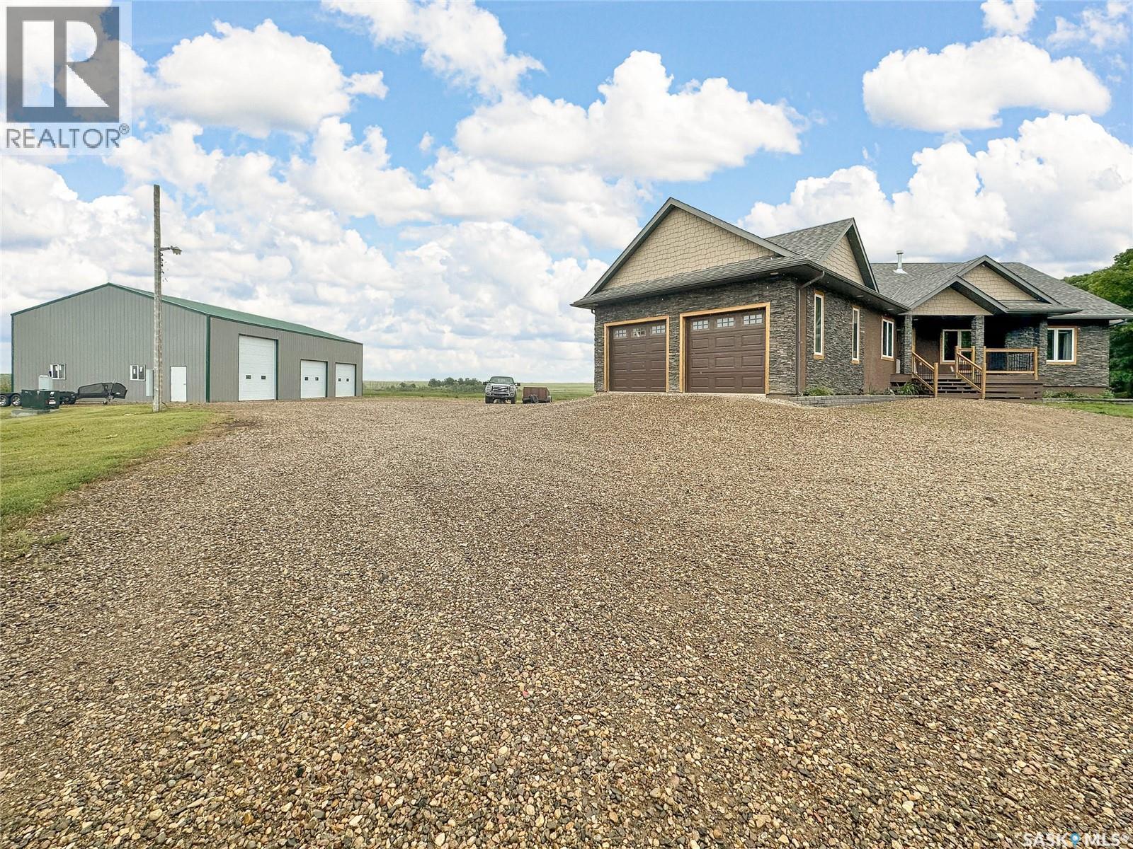 Holars Haven Acreage, Spy Hill Rm No. 152, SK - Outdoor
