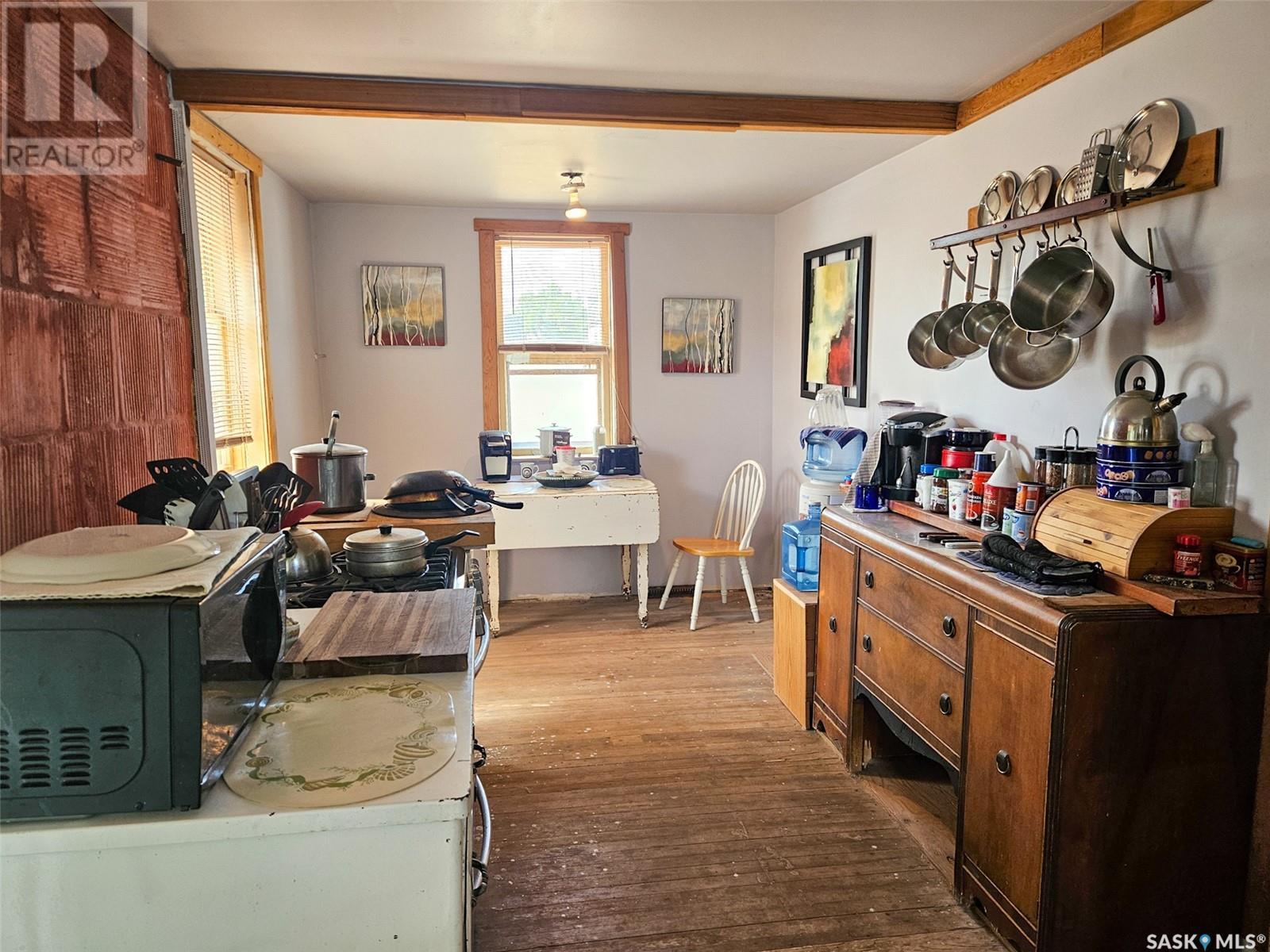 161 Centre Street, Ponteix, SK