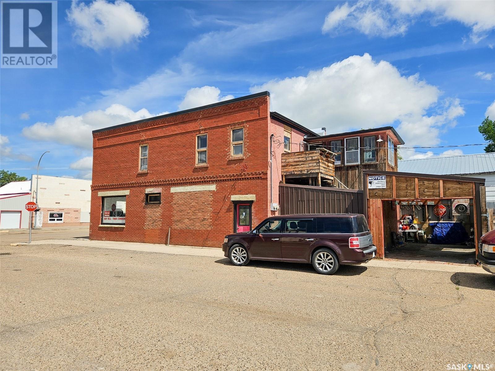161 Centre Street, Ponteix, SK