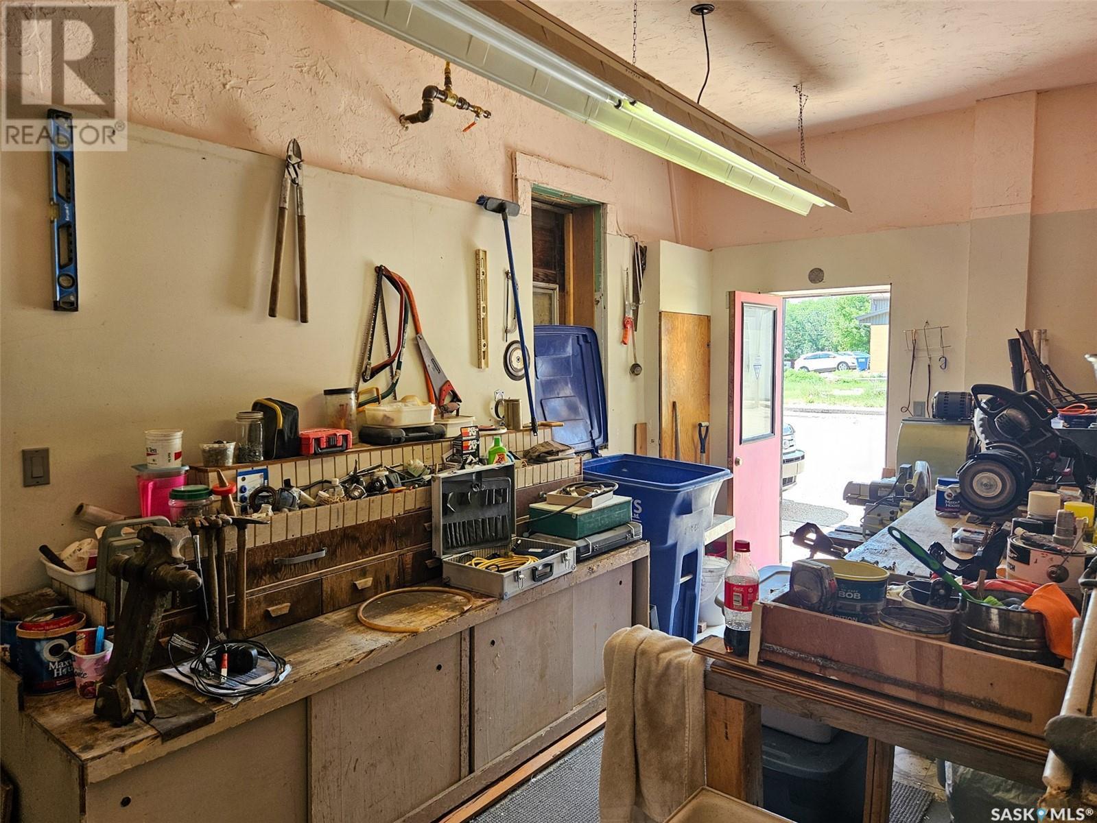 161 Centre Street, Ponteix, SK