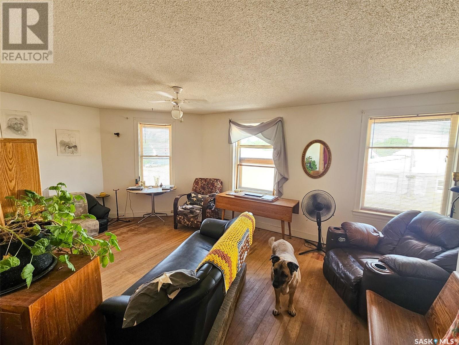 161 Centre Street, Ponteix, SK