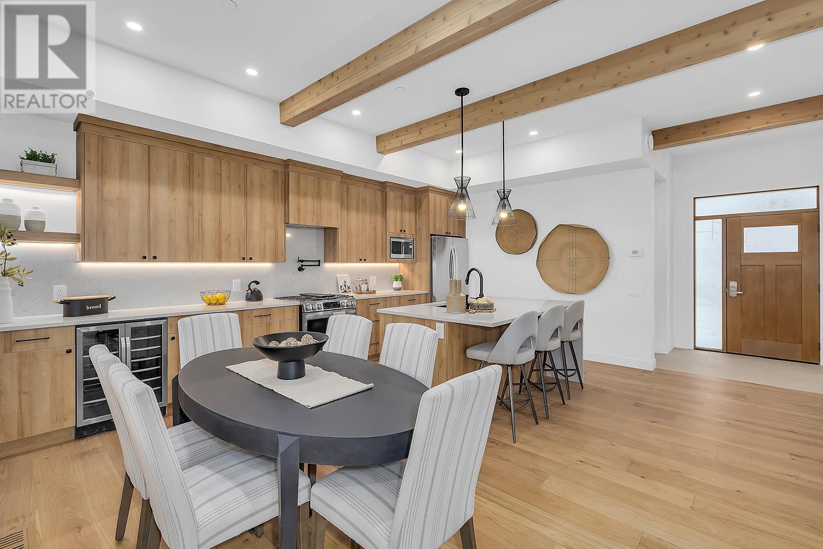 255 Feathertop Way Unit# 82, Big White, BC - Indoor Photo Showing Dining Room