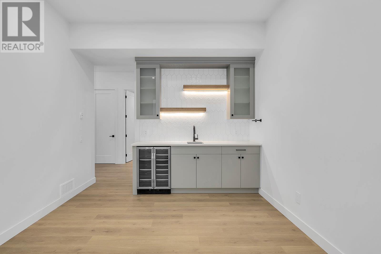 255 Feathertop Way Unit# 82, Big White, BC - Indoor Photo Showing Other Room