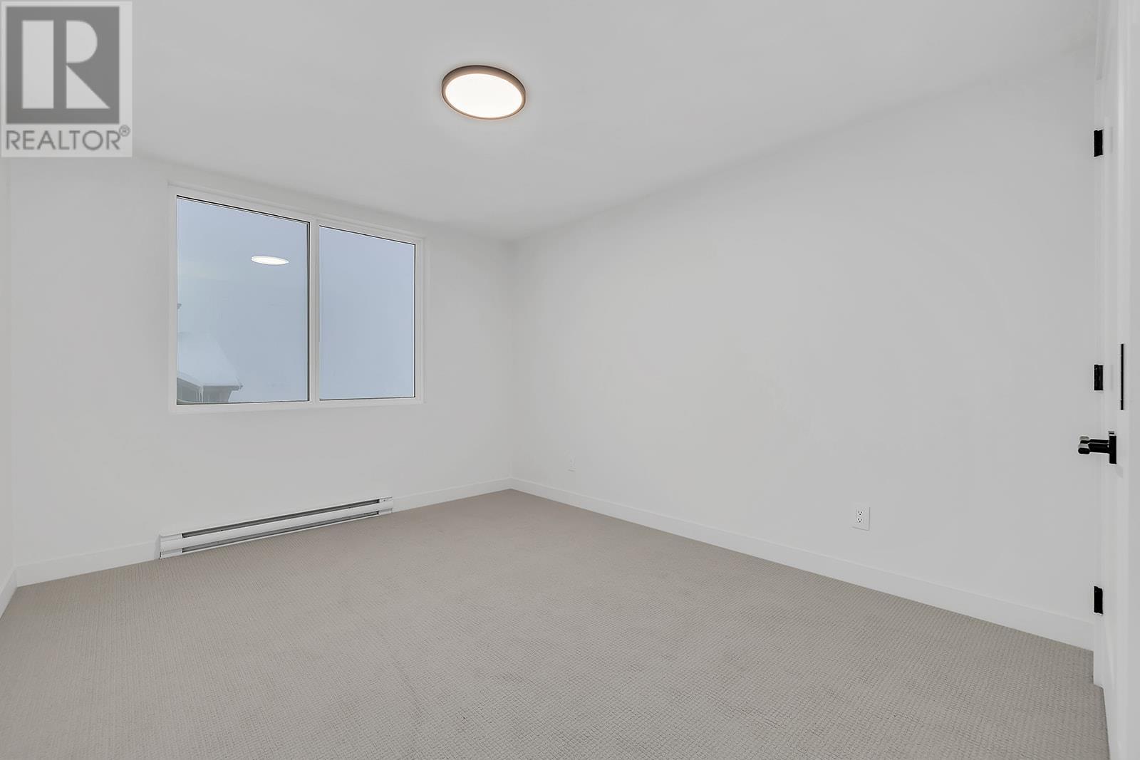 255 Feathertop Way Unit# 82, Big White, BC - Indoor Photo Showing Other Room