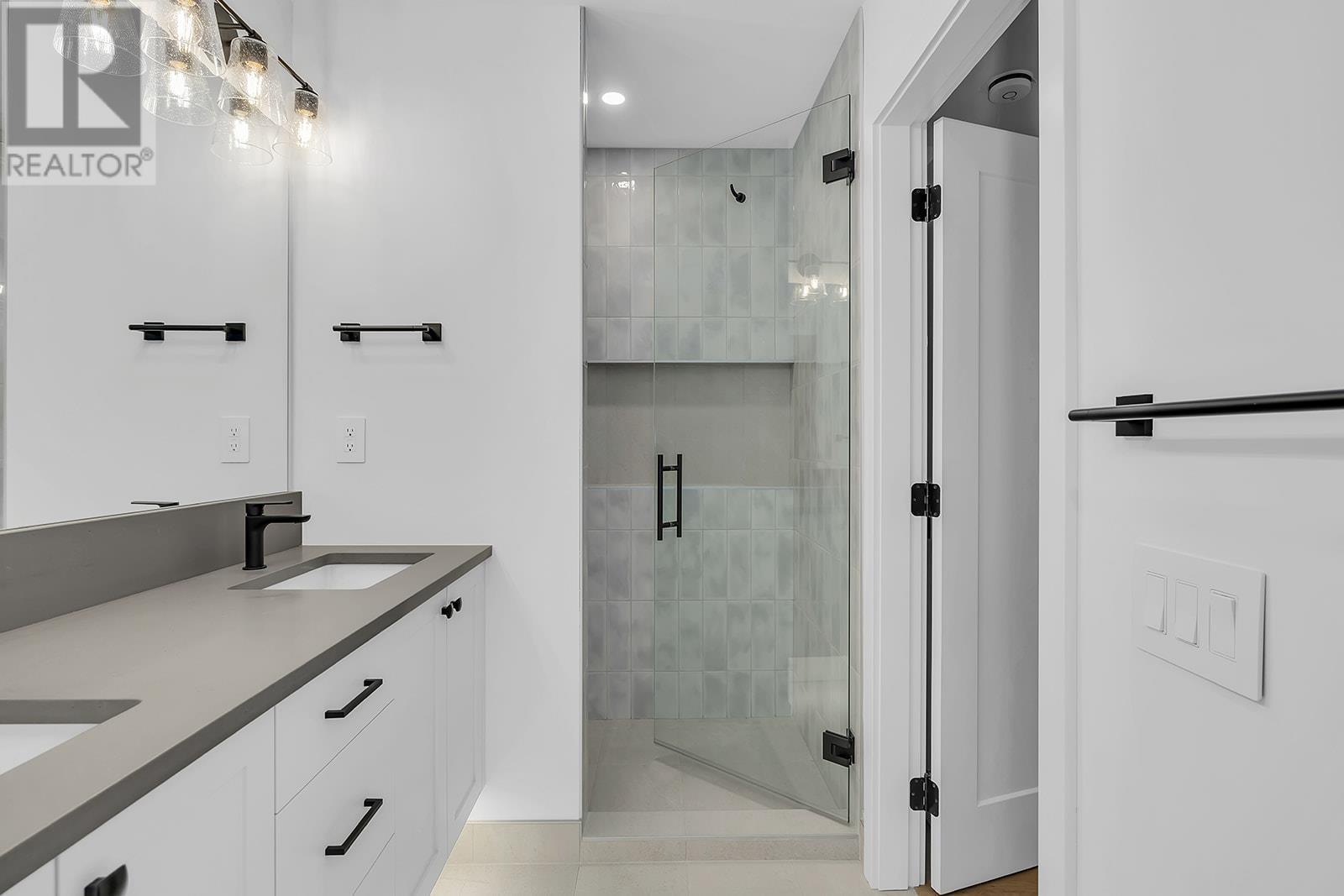 255 Feathertop Way Unit# 82, Big White, BC - Indoor Photo Showing Bathroom