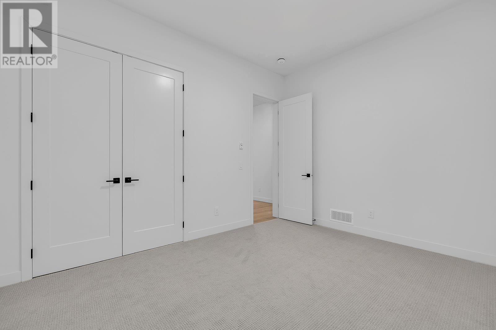 255 Feathertop Way Unit# 82, Big White, BC - Indoor Photo Showing Other Room