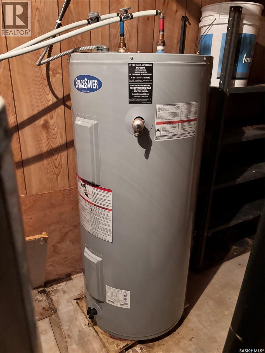 108 2Nd Avenue S, Macrorie, SK - Indoor Photo Showing Basement