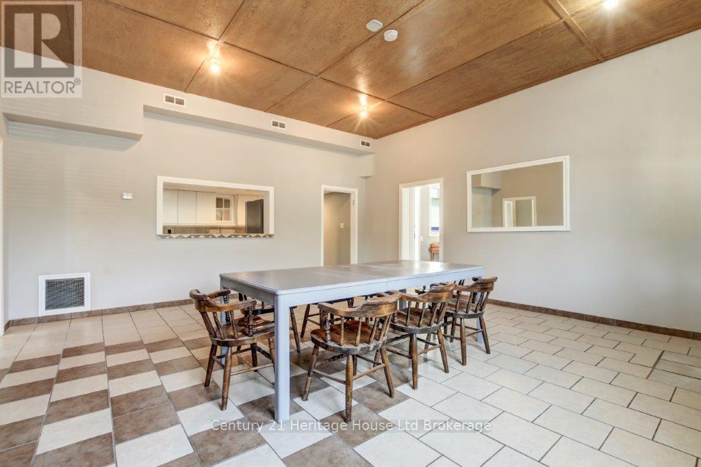 584572 Beachville Road, South-West Oxford (Beachville), ON - Indoor Photo Showing Dining Room