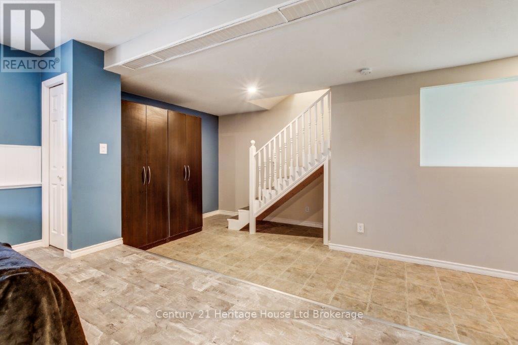 584572 Beachville Road, South-West Oxford (Beachville), ON - Indoor Photo Showing Other Room