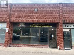 4 - 9 CASTER AVENUE Vaughan, ON L4L 5Z1