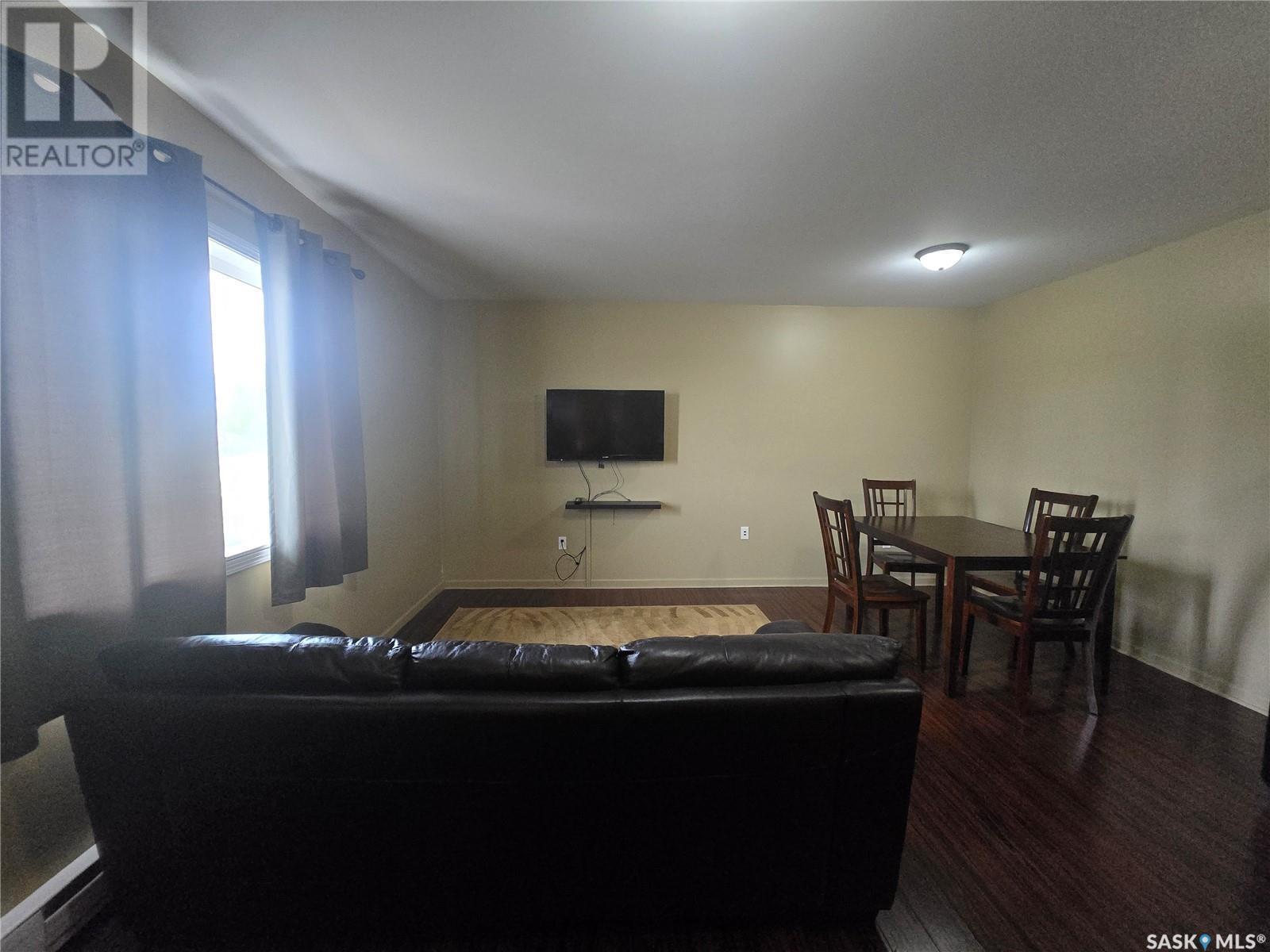 495 Second Avenue, Benson Rm No. 35, SK - Indoor