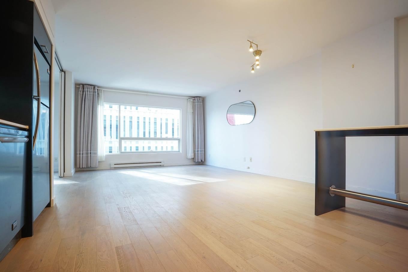 Living room - 908-350 Boul. De Maisonneuve O., Montréal (Ville-Marie), QC - Indoor Photo Showing Other Room