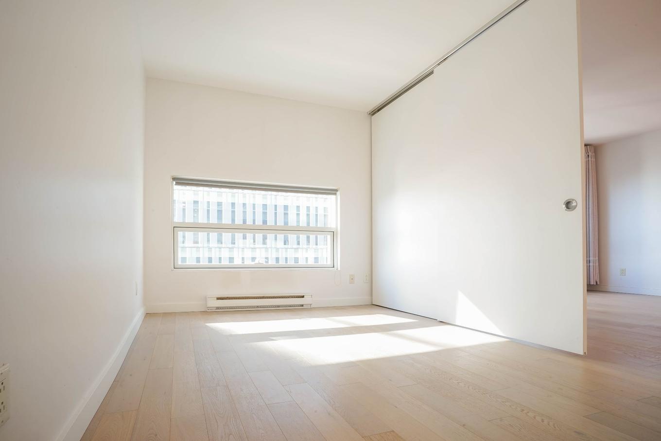 Bedroom - 908-350 Boul. De Maisonneuve O., Montréal (Ville-Marie), QC - Indoor Photo Showing Other Room