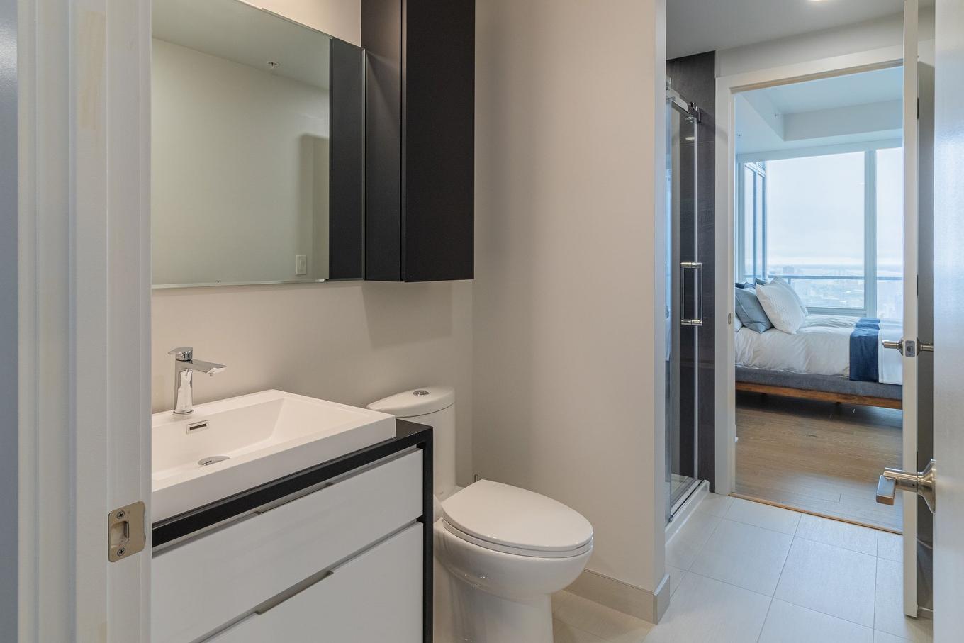 Bathroom - 4302-1188 Rue St-Antoine O., Montréal (Ville-Marie), QC - Indoor Photo Showing Bathroom