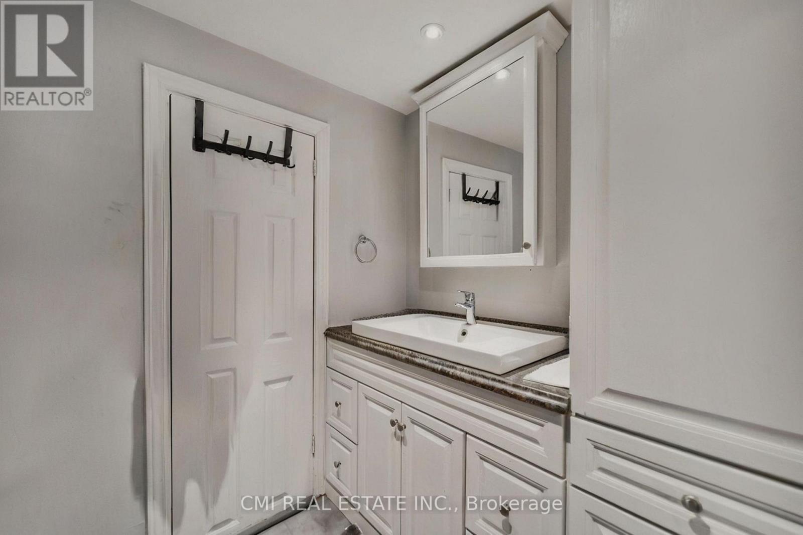 1226 Old Carp Road, Ottawa, ON - Indoor Photo Showing Bathroom
