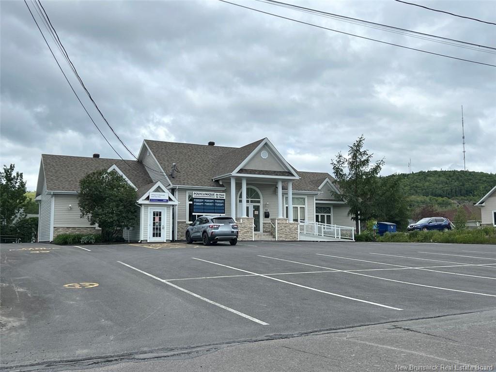 60 Bateman Ave, Edmundston, NB